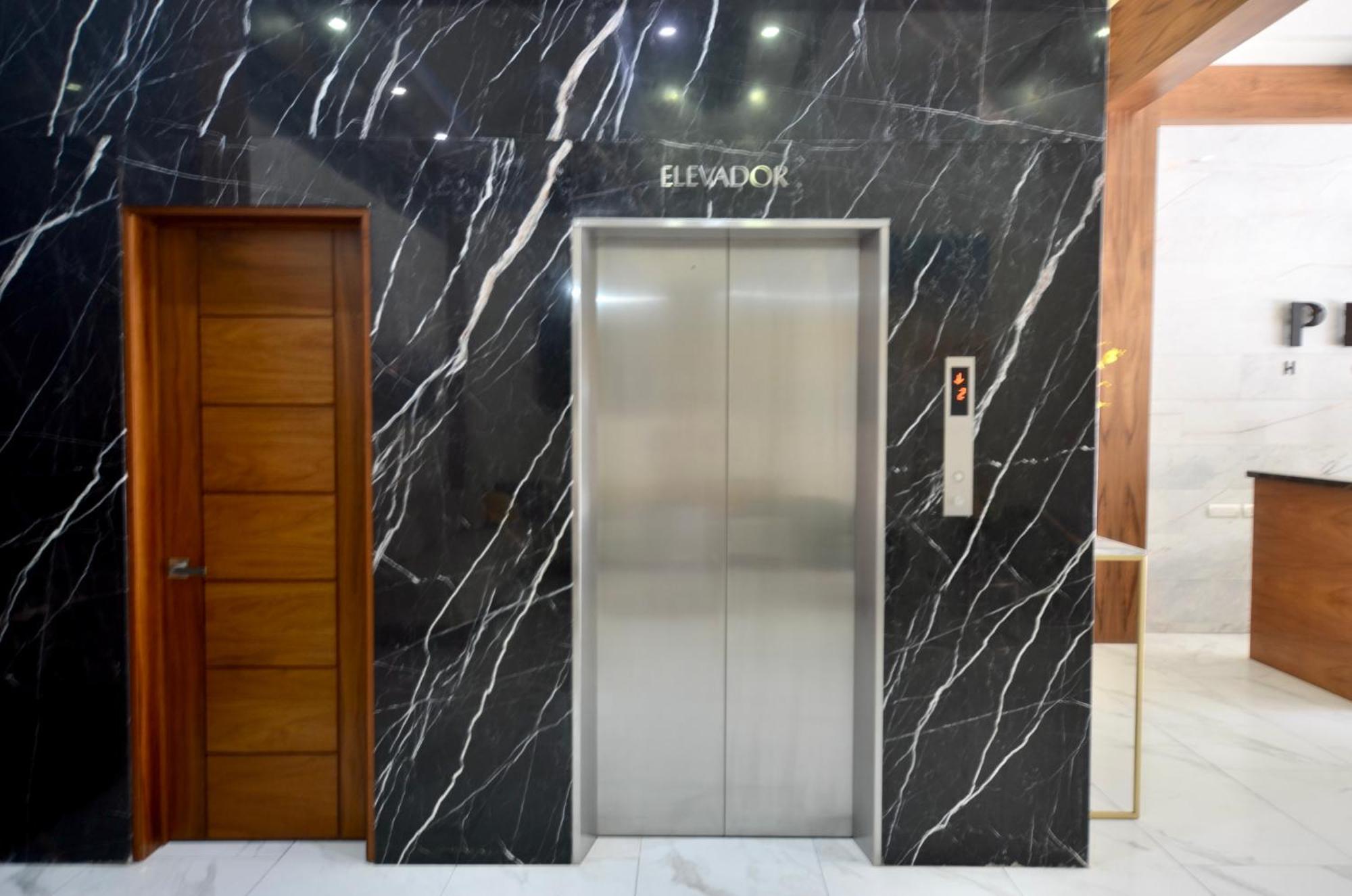 Hotel Plaza Rioverde ริโอแบร์เด ภายนอก รูปภาพ